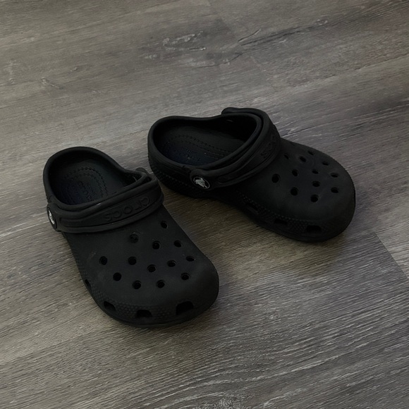Kids Black Crocs - Picture 1 of 1